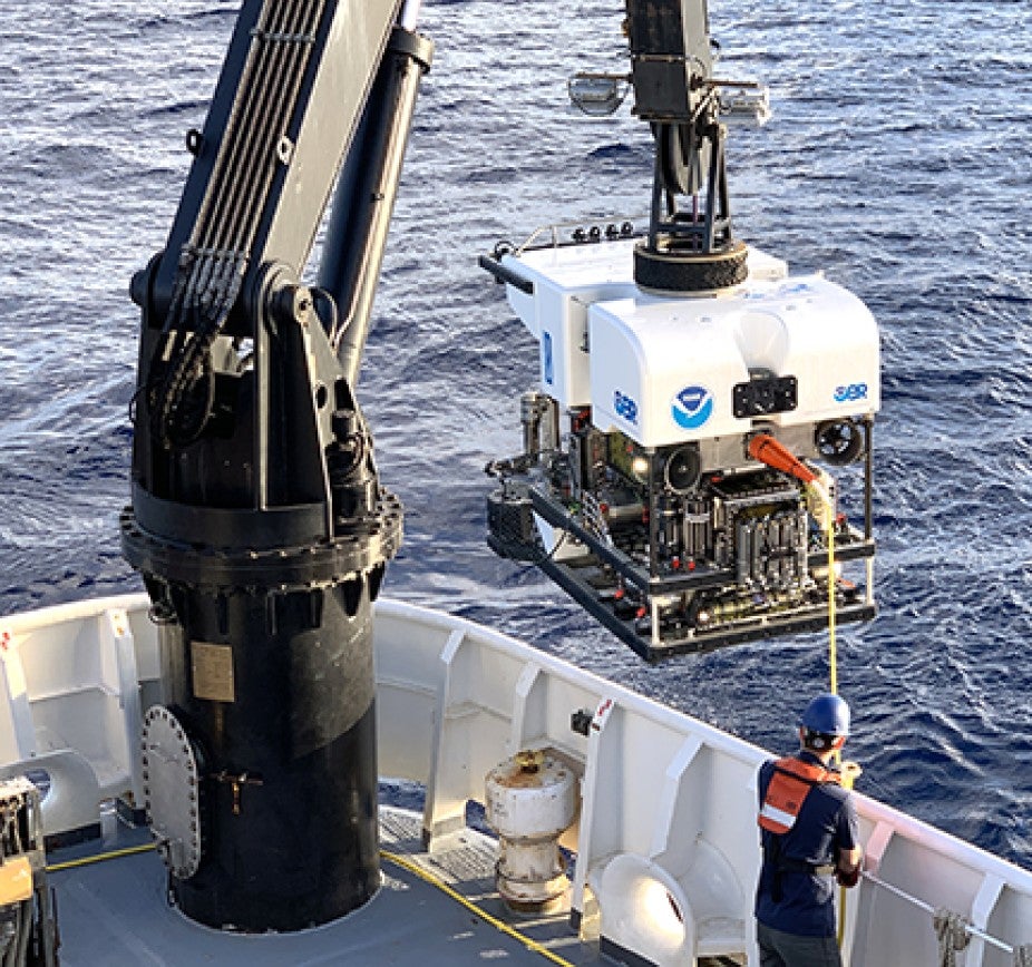 Okeanos with ROV